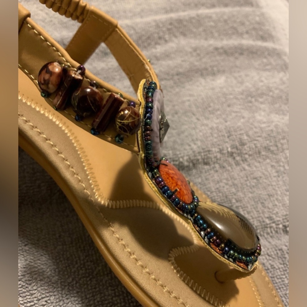 #S703 - SIKETU Boho Beige + Faux Jewel Stone Flat Sandals, Womens Size 8M (US) - Picture 7 of 15